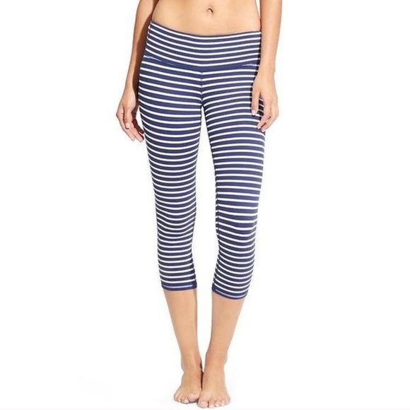 Athleta Pants - Athleta • Blue Striped Chaturanga Cropped Leggings